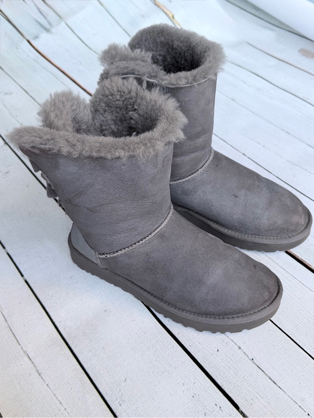 UGG Mini Bailey Bow II Grey Suede Shearling Boots - Women's Size 8
